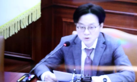 유턴 재정립 및 촉진방안 발언하는 김정관 장관