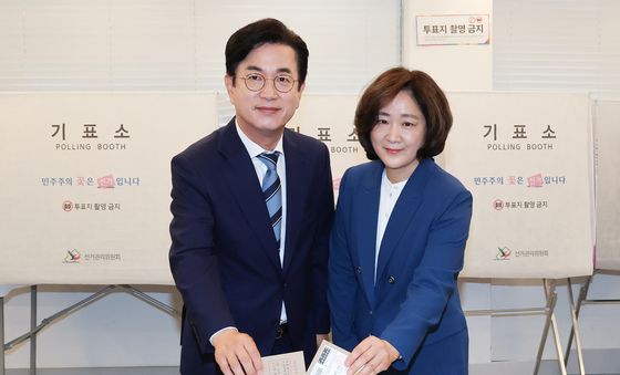 사전투표하는 허태정 대전시장 후보