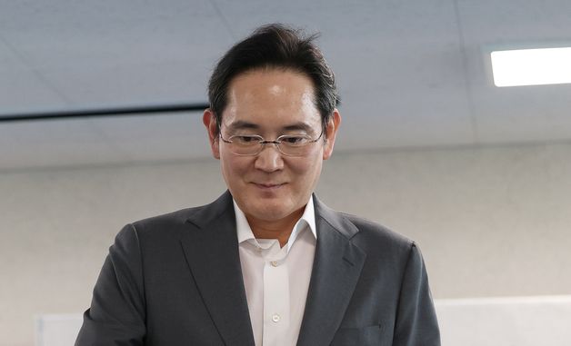 사전 투표하는 이재용 회장