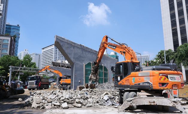 서소문 고가, 긴급 철거작업 시작