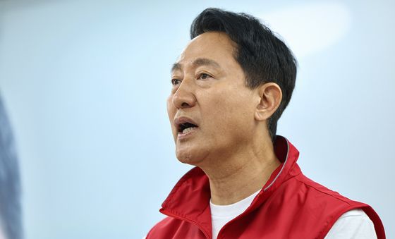 현안 관련 기자회견 갖는 오세훈 후보