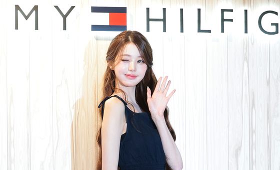 장원영, 공주님의 찬란한 윙크