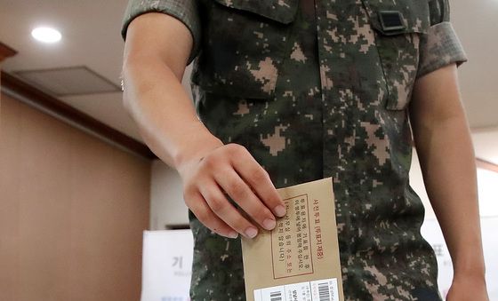 민주주의 꽃피우는 군 장병