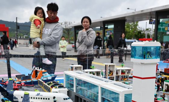 광화문광장에서 만나는 레고 세상