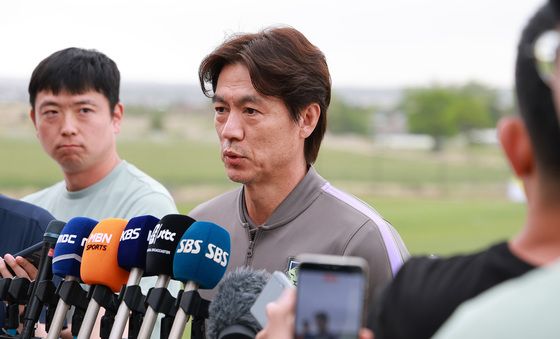 홍명보 감독 '트리니다드토바고 평가전 하루 앞두고'