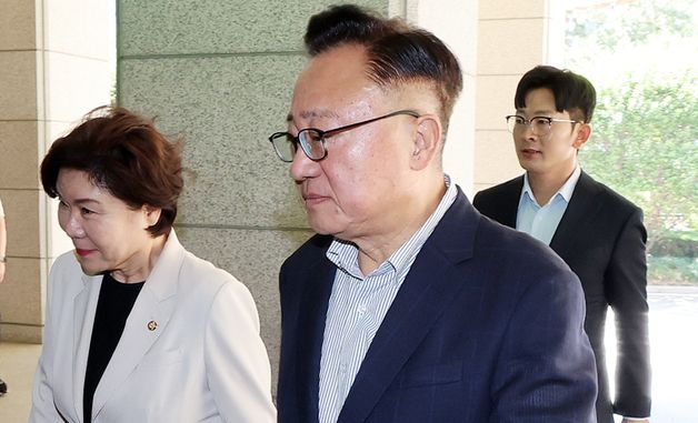 서울경찰청 항의 방문하는 국민의힘 행안위원들