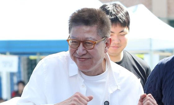 '덩실덩실' 춤추며 어르신들께 지지 호소하는 박형준 후보