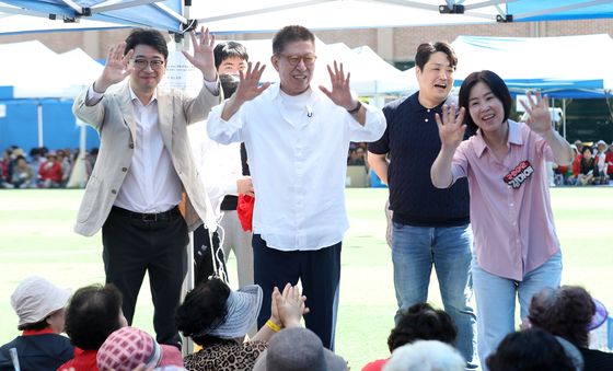 주진우·김미애 의원과 함께 지지 호소하는 박형준 후보