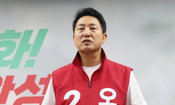 발언하는 오세훈 후보