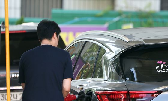 주유소 휘발유·경유 평균 가격 2주 연속 하락