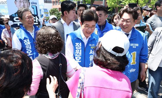 지방선거 전 마지막 주말 유세 나선 정원오 후보