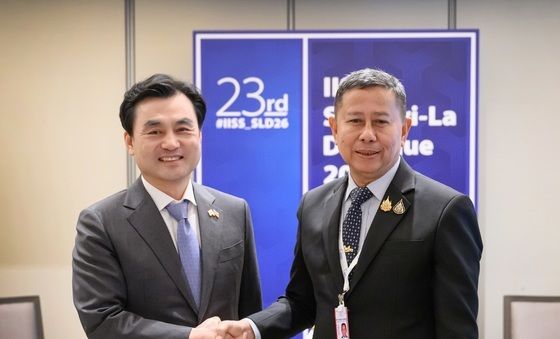 손잡은 한-태국 국방장관