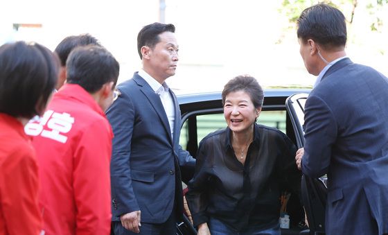 서문시장 찾은 박근혜 전 대통령