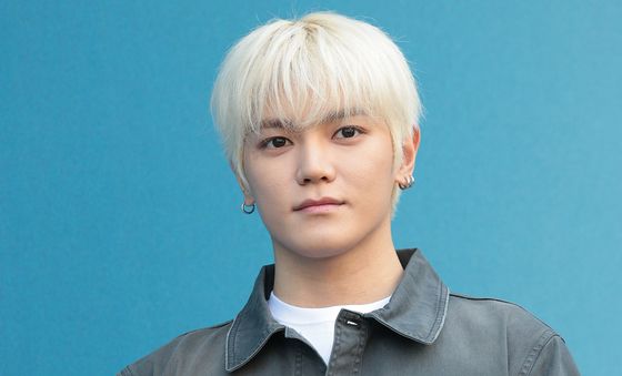 포즈 취하는 NCT 태용