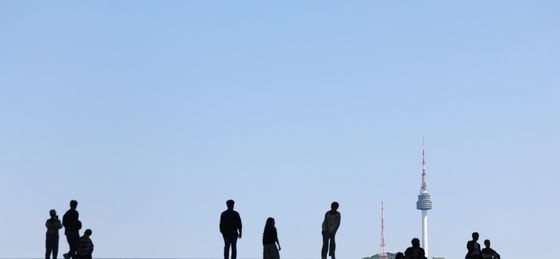 비구름 가고 '맑은 하늘'