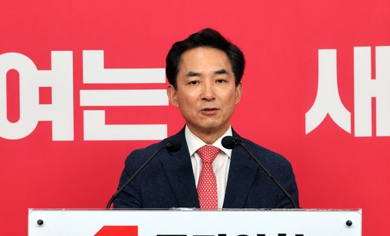 인사말하는 박민식…보궐선거 부산 북갑 후보 선출