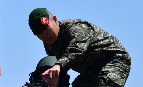 해병대 전차 체험하는 동심