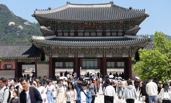 인파 몰린 경복궁