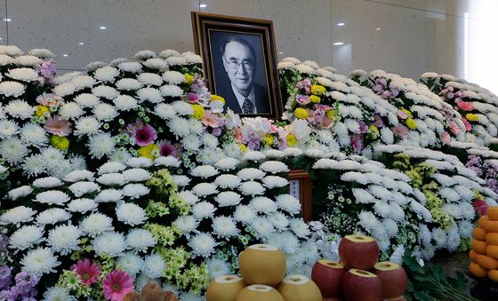 이홍구 전 국무총리 별세