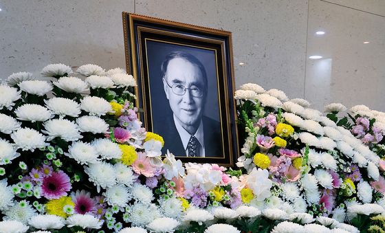 아산병원에 마련된 이홍구 전 국무총리 빈소