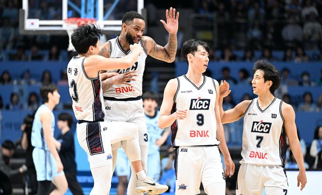 부산 KCC, KBL 사상 첫 5·6위 챔프전에서 기선제압 승리
