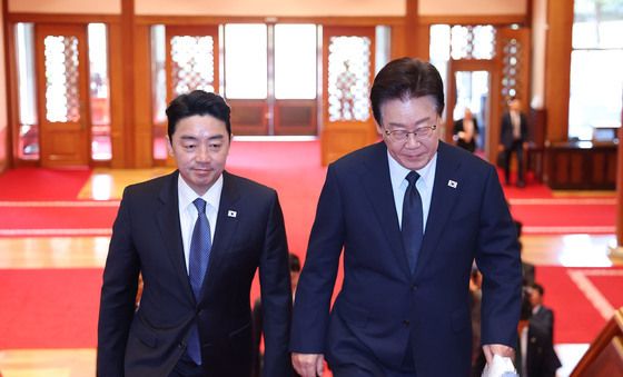출근하는 이재명 대통령