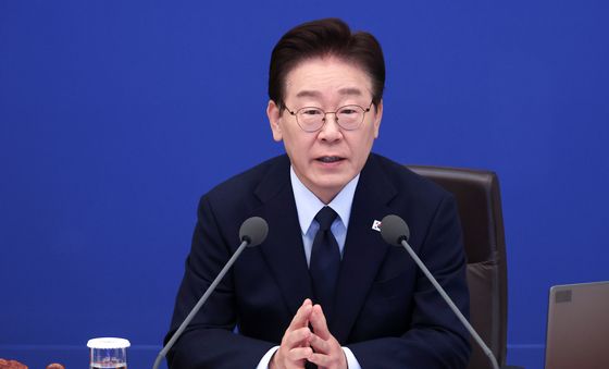 국무회의 주재하는 이재명 대통령
