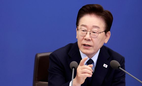 국무회의 발언하는 이재명 대통령