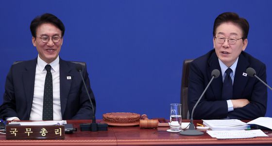 비상경제점검회의 겸 국무회의 발언하는 이재명 대통령