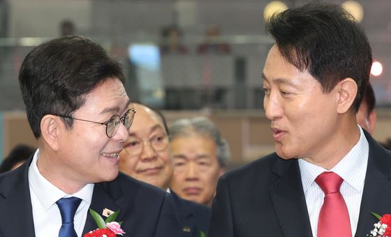 정원오·오세훈, 웃고는 있지만