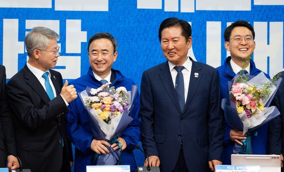 민형배 후보, 전북·광주 발탁인재에 엄지척
