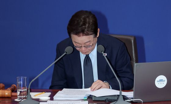 범정부 자살예방 대책 추진 현황 보고 받는 이재명 대통령