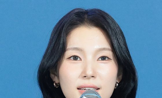 인사말 하는 한동희