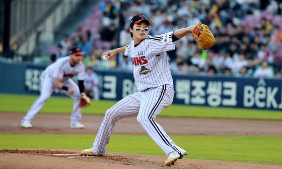 전력투구하는 임찬규