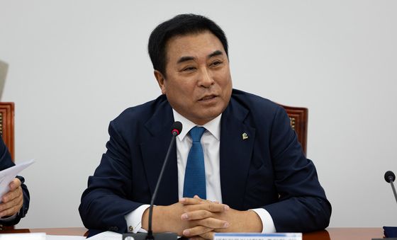 인사말하는 윤학수 대한전문건설협회 중앙회장