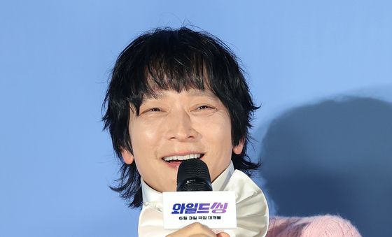 강동원,  BTS가 트라이앵글 챌린지 해 줬으면