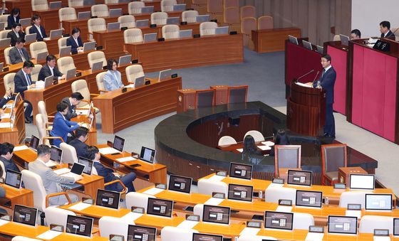 헌법 개정안 제안 설명하는 한병도