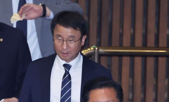 헌법 개정안 투표하는 정청래·한병도