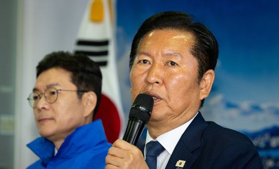 발언하는 정청래 민주당 대표