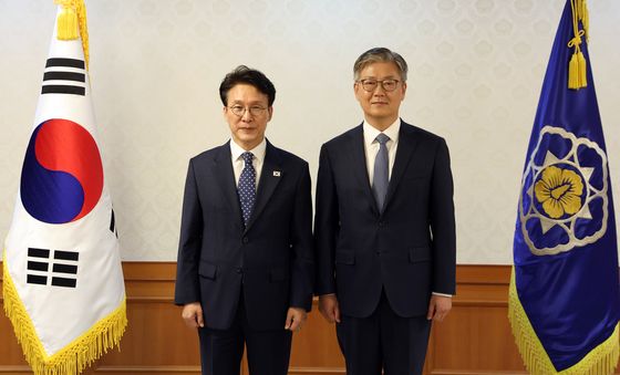 사행산업통합감독위원회 민간위원장 위촉한 김민석 총리