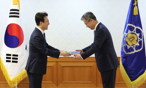 김민석 총리, 사행산업통합감독위원회 민간위원장 위촉