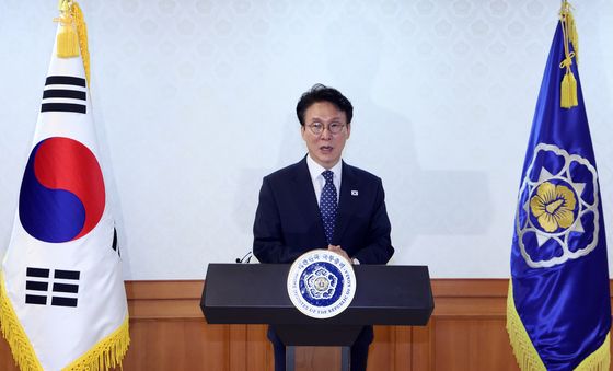 사행산업통합감독위원회 민간위원 위촉장 수여식 인사말하는 김민석 총리