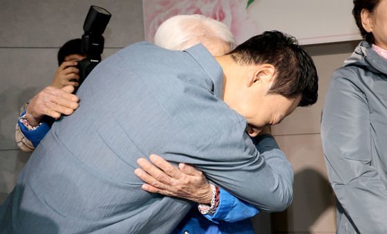 어버이날 효 감사 잔치 참석한 장동혁 대표