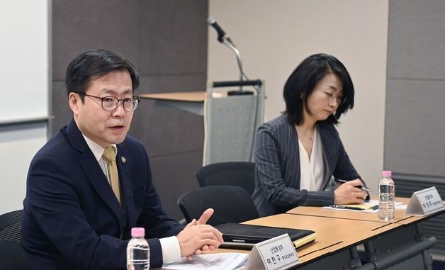 인사말하는 여한구 통상교섭본부장