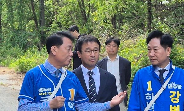 '하남 7대 숙원 과제 입법 지원' 제안 설명 듣는 한병도 원내대표
