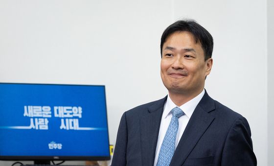민주당 첫 발 딛는 김영빈 변호사