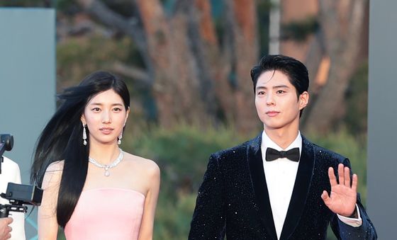 백상 찾은 수지와 박보검