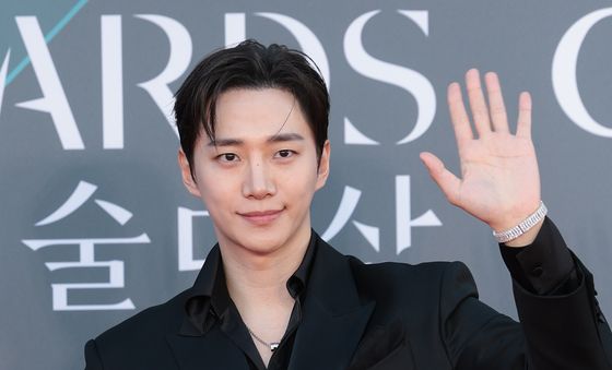 '태풍상사' 이준호, 백상 나들이