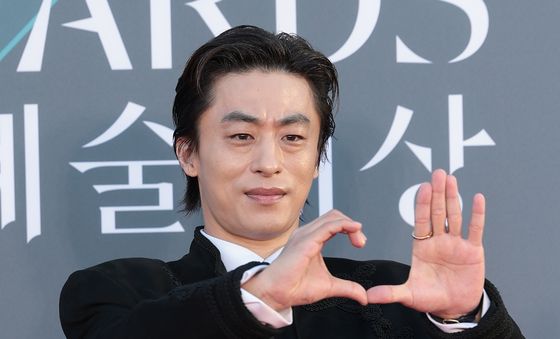 구교환, 백상 찾은 연기장인