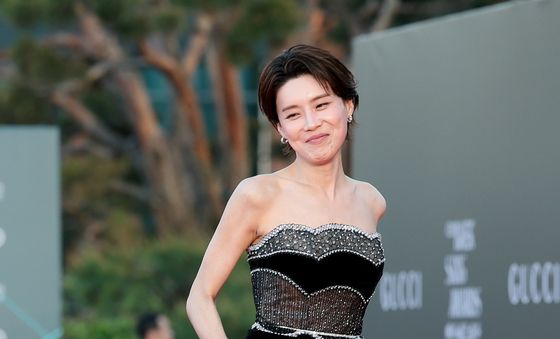 장도연, 유쾌한 발걸음
